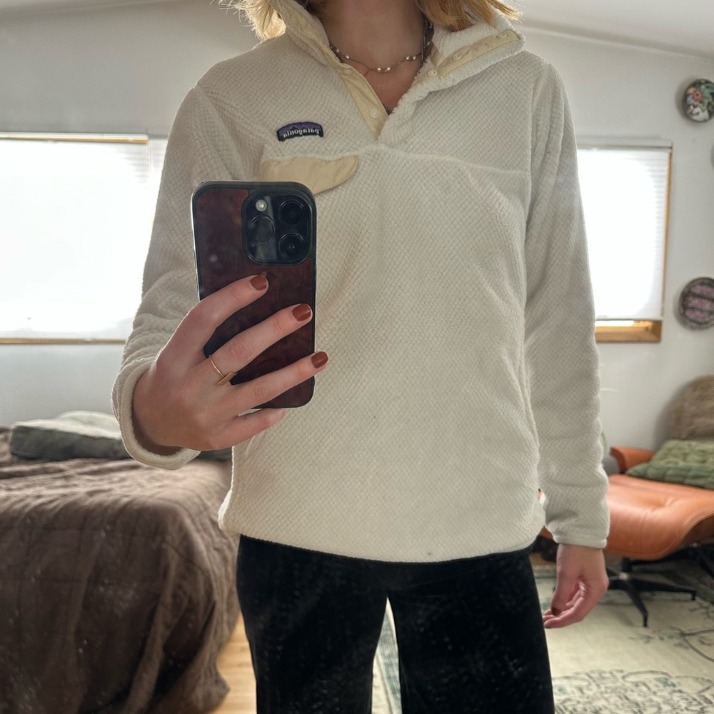 Patagonia Cream Fleece Pullover